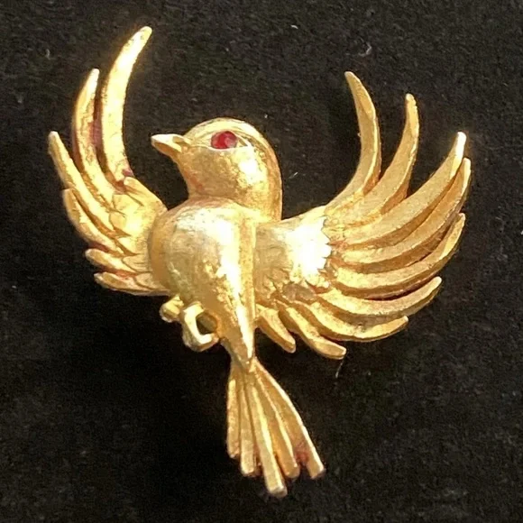 VINTAGE Mamselle Gold-Tone Bird Brooch Red Rhinestone Eye Bird Pin Signed, 1.5” - Picture 5 of 10